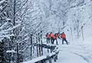 隰县：清除积雪保平安