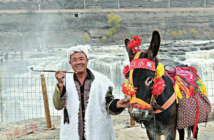 第十站：吉县																	人祖山拜图腾，静听伏羲女娲两神话 壶口镇访飞瀑，喜看天下黄河一壶收