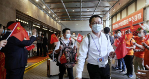 香港市民欢送内地核酸检测支援队离港