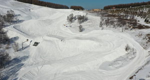 云顶滑雪公园赛道塑型忙