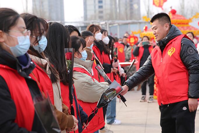 山西文水：军民鱼水情 共连鹊桥