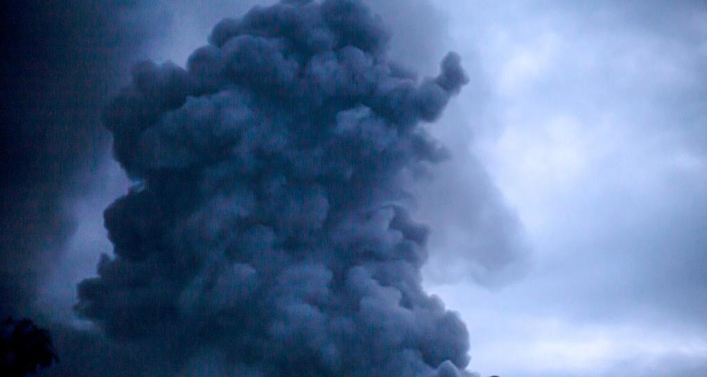 印尼：马拉皮火山喷发