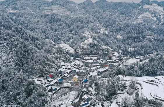 重庆秀山迎来降雪