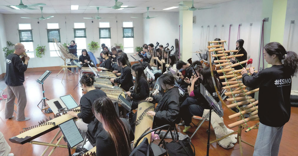 竹韵琴心 跨国伉俪用音乐架起中越友谊桥