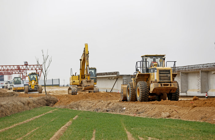 襄汾：重点公路建设忙+冲刺首季“开门红”-45371.jpg