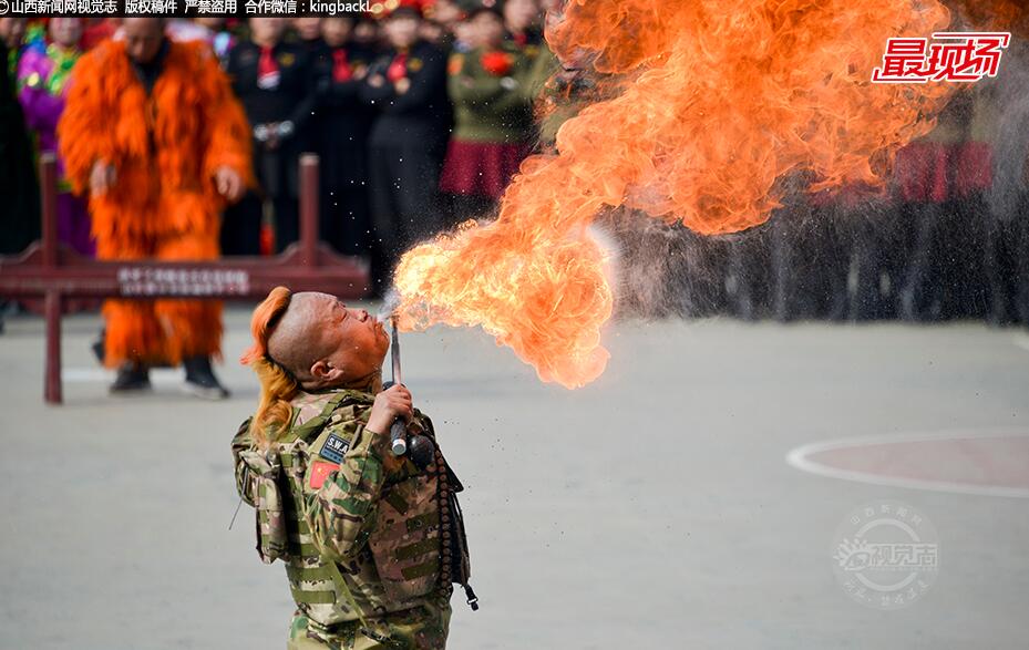 �m��:�h�m���U�i�t�露�d  