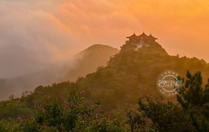 阳泉狮脑山雨霁现云海奇观