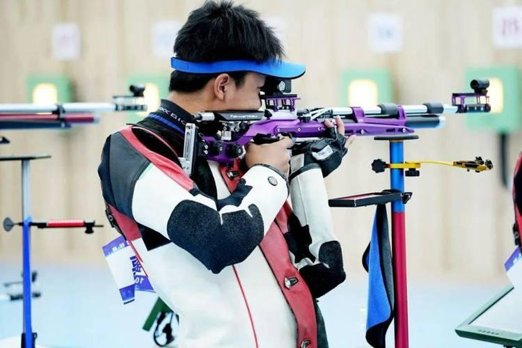 ▲孝义中学在全U17射击锦标赛中夺三金 配图1